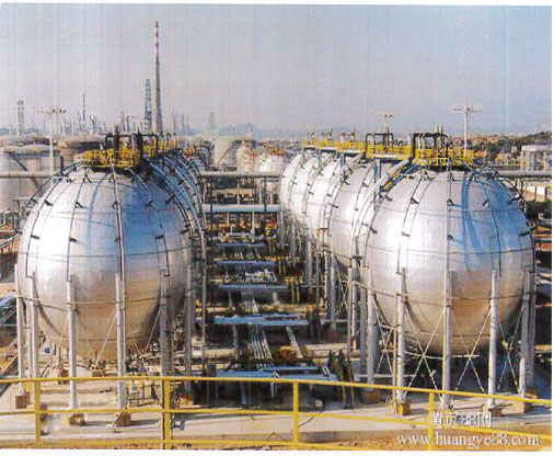 吐哈油田氫烴球罐隱患治理（不動(dòng)火安裝消防噴淋裝置）